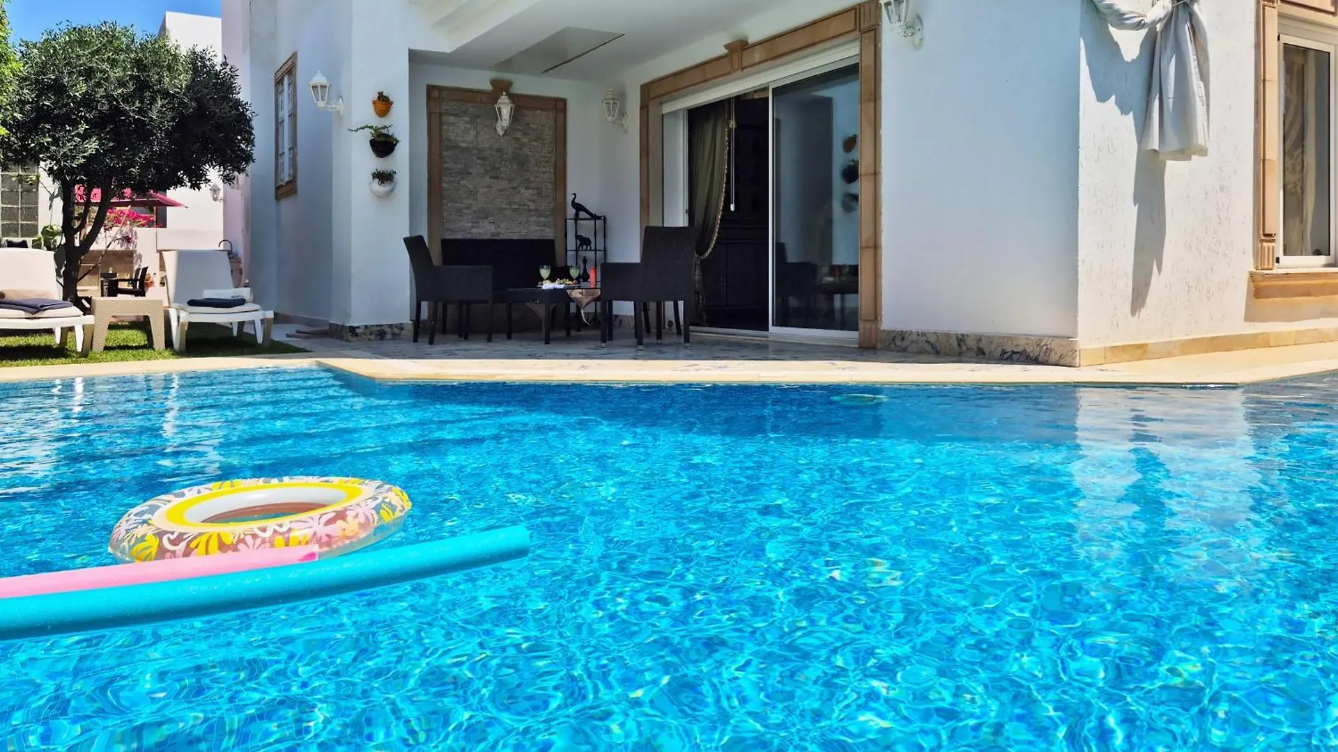 L'Orchidee - Villa De Luxe Avec Piscine Chauffee, Ascenseur Privatif Et Vue Sur Le Lac De Tunis