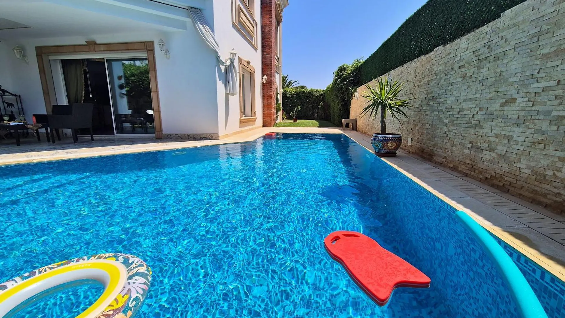 L'Orchidee - Villa De Luxe Avec Piscine Chauffee, Ascenseur Privatif Et Vue Sur Le Lac De Tunis
