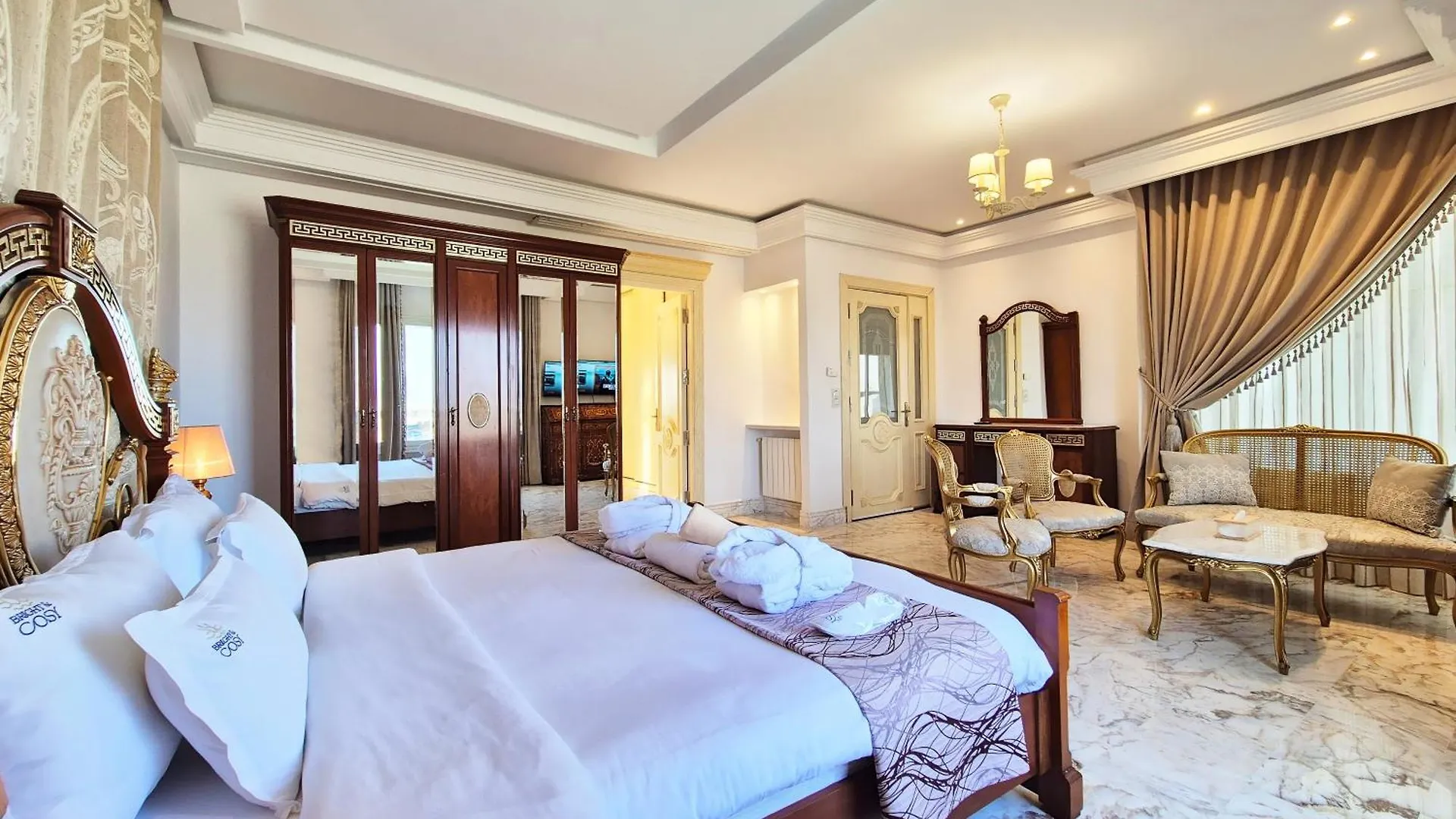 L'Orchidee - Villa De Luxe Avec Piscine Chauffee, Ascenseur Privatif Et Vue Sur Le Lac De Tunis Tunisia