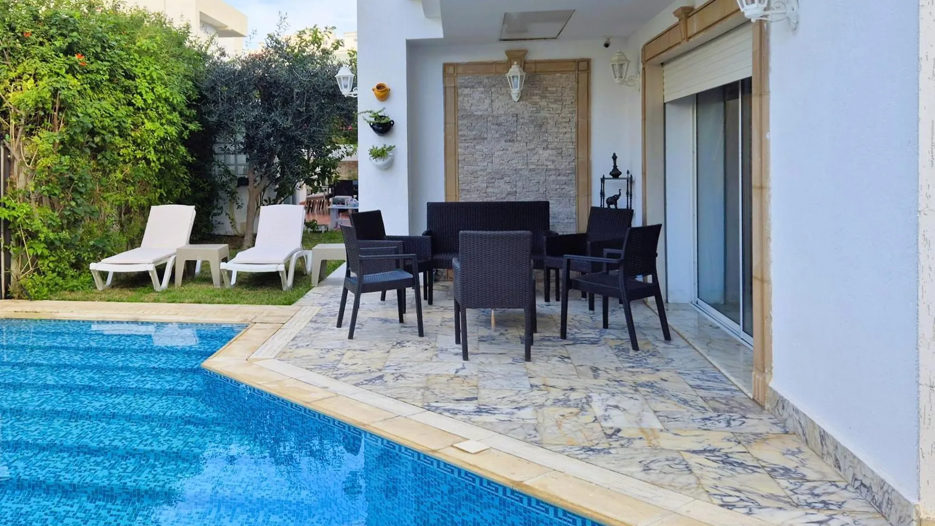 L'Orchidee - Villa De Luxe Avec Piscine Chauffee, Ascenseur Privatif Et Vue Sur Le Lac De Tunis