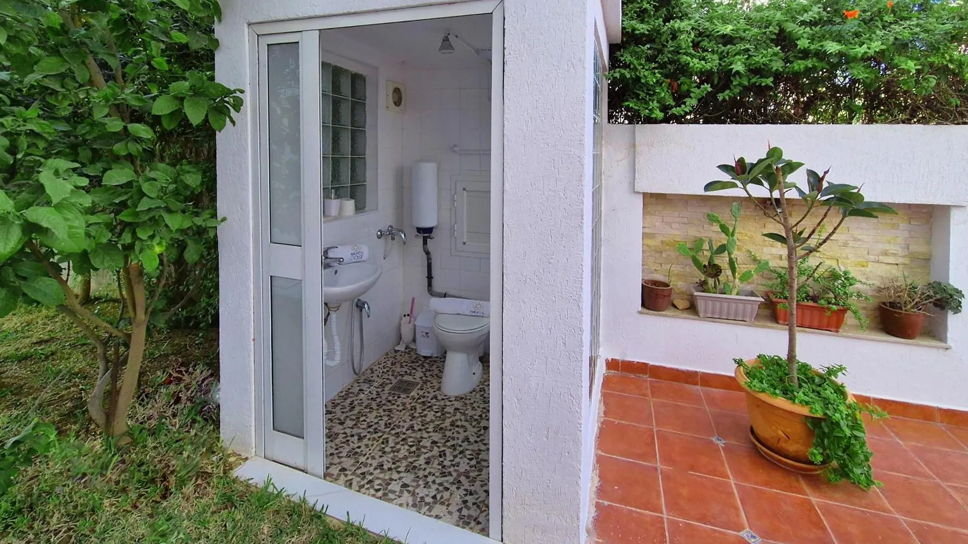 L'Orchidee - Villa De Luxe Avec Piscine Chauffee, Ascenseur Privatif Et Vue Sur Le Lac De Tunis Tunisia
