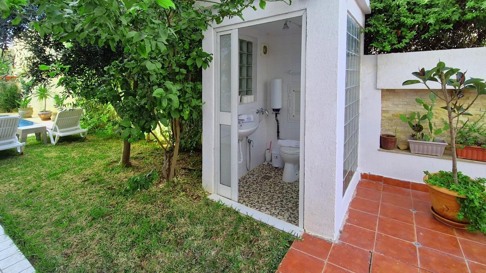 L'Orchidee - Villa De Luxe Avec Piscine Chauffee, Ascenseur Privatif Et Vue Sur Le Lac De Tunis