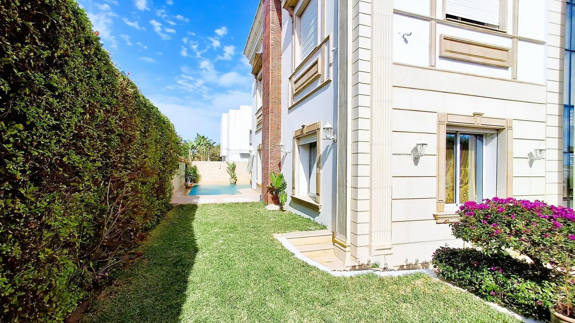 L'Orchidee - Villa De Luxe Avec Piscine Chauffee, Ascenseur Privatif Et Vue Sur Le Lac De Tunis