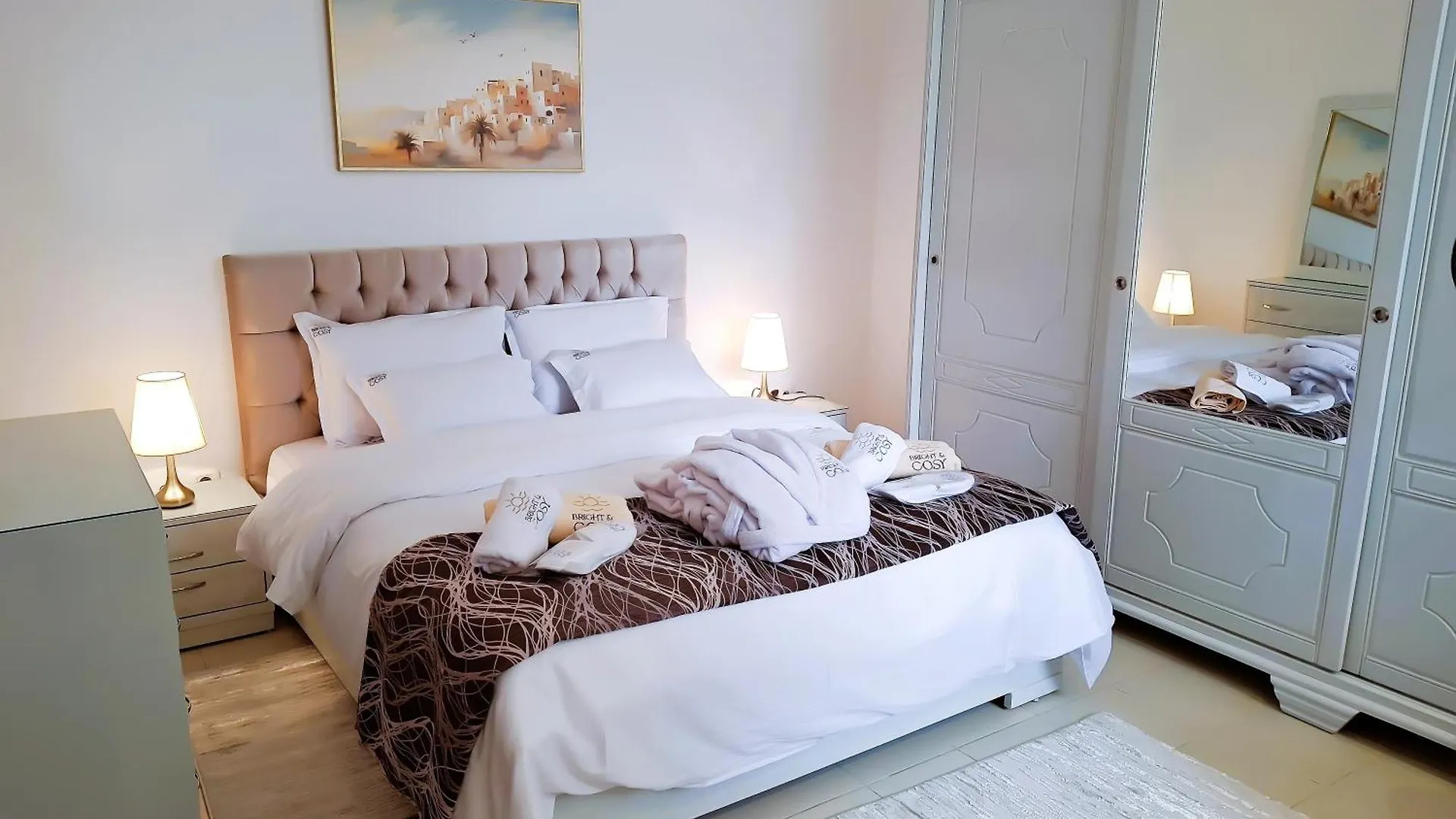 L'Orchidee - Villa De Luxe Avec Piscine Chauffee, Ascenseur Privatif Et Vue Sur Le Lac De Tunis