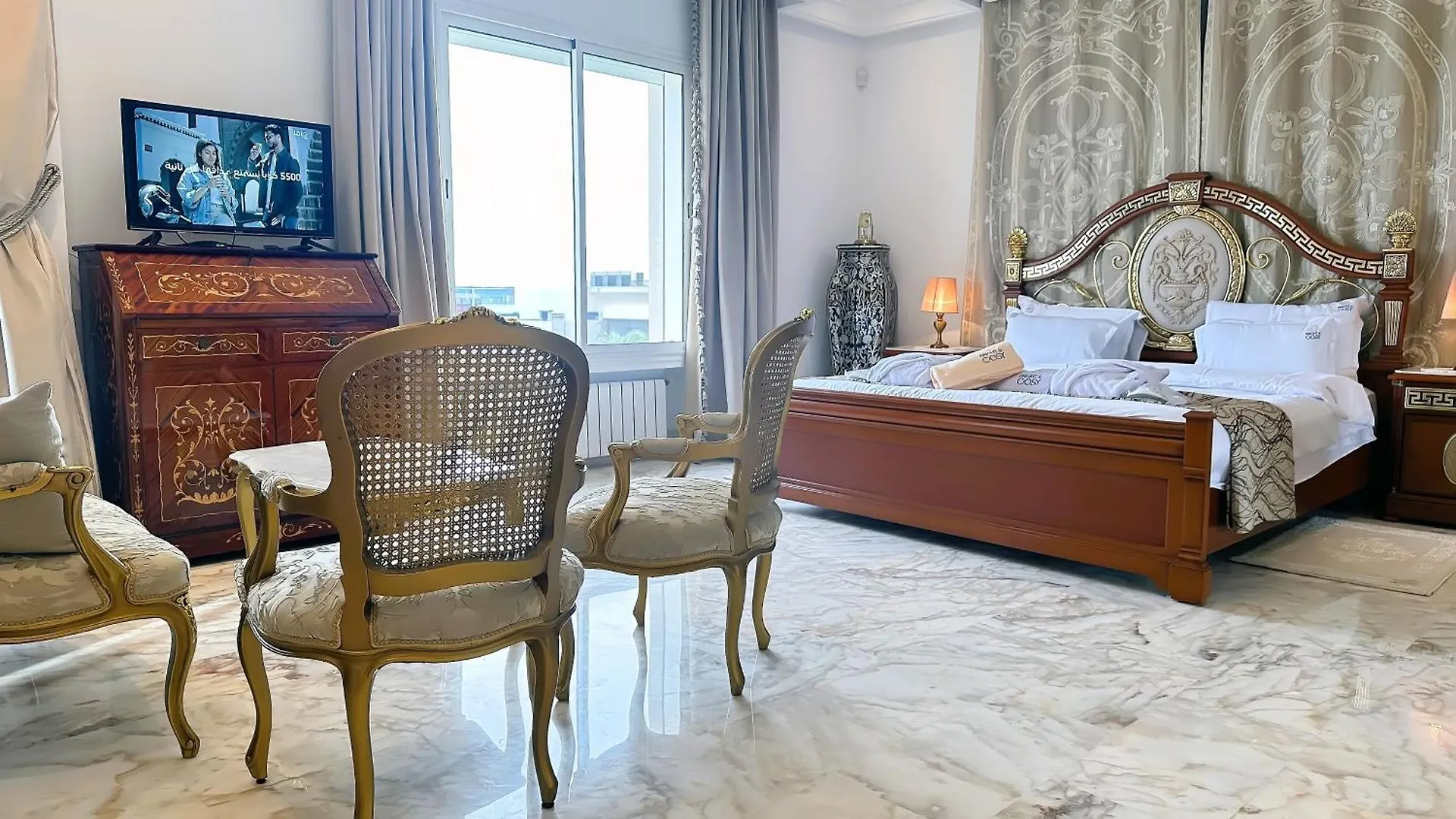 L'Orchidee - Villa De Luxe Avec Piscine Chauffee, Ascenseur Privatif Et Vue Sur Le Lac De Tunis