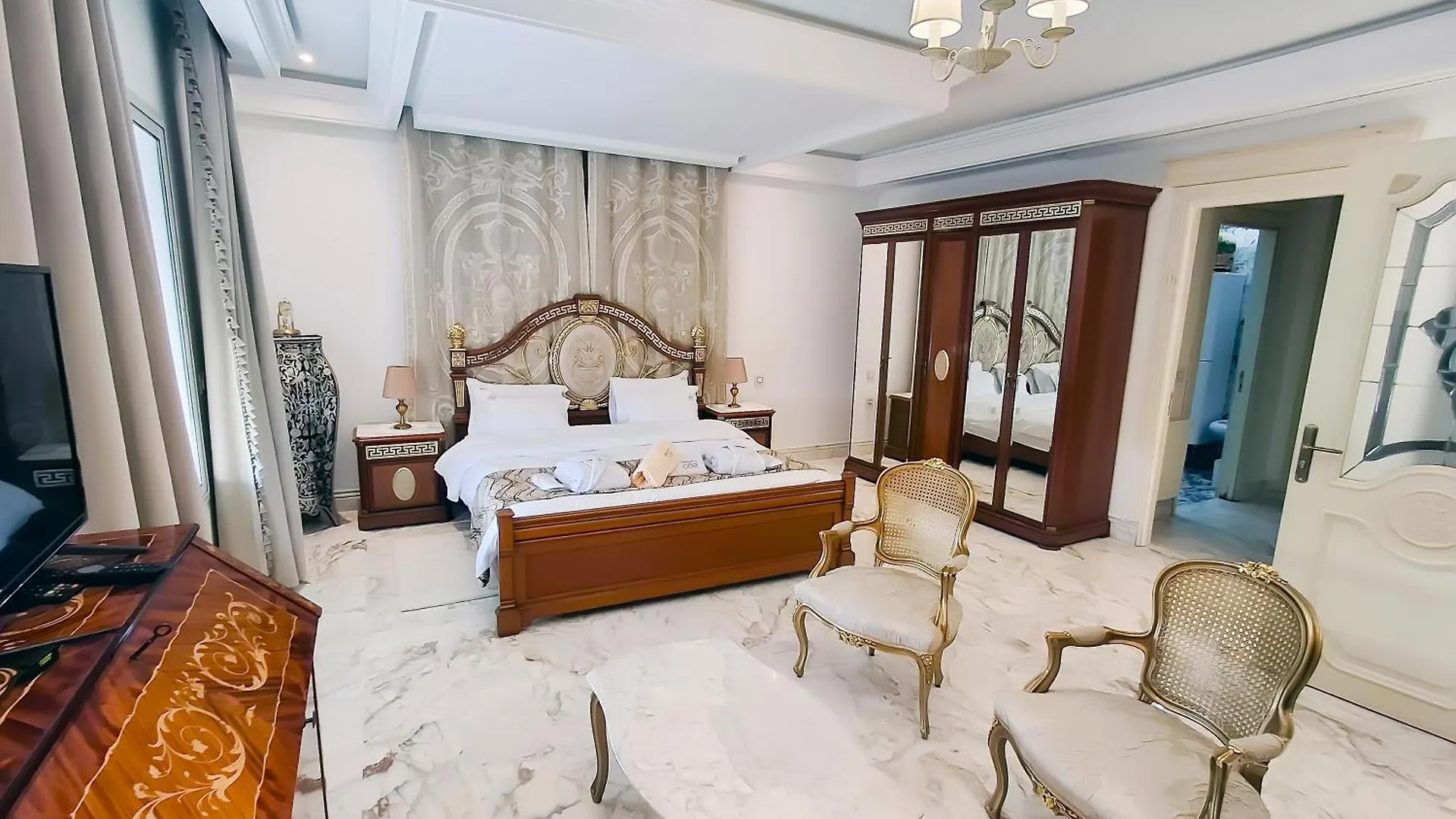 L'Orchidee - Villa De Luxe Avec Piscine Chauffee, Ascenseur Privatif Et Vue Sur Le Lac De Tunis
