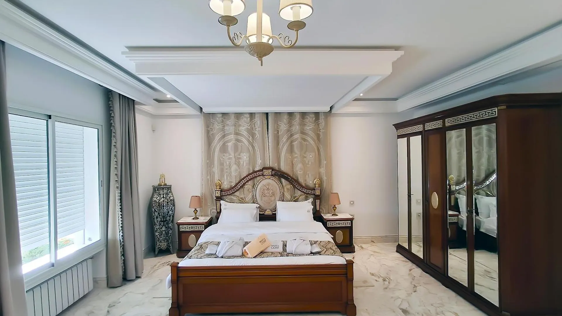 L'Orchidee - Villa De Luxe Avec Piscine Chauffee, Ascenseur Privatif Et Vue Sur Le Lac De Tunis 0*,
