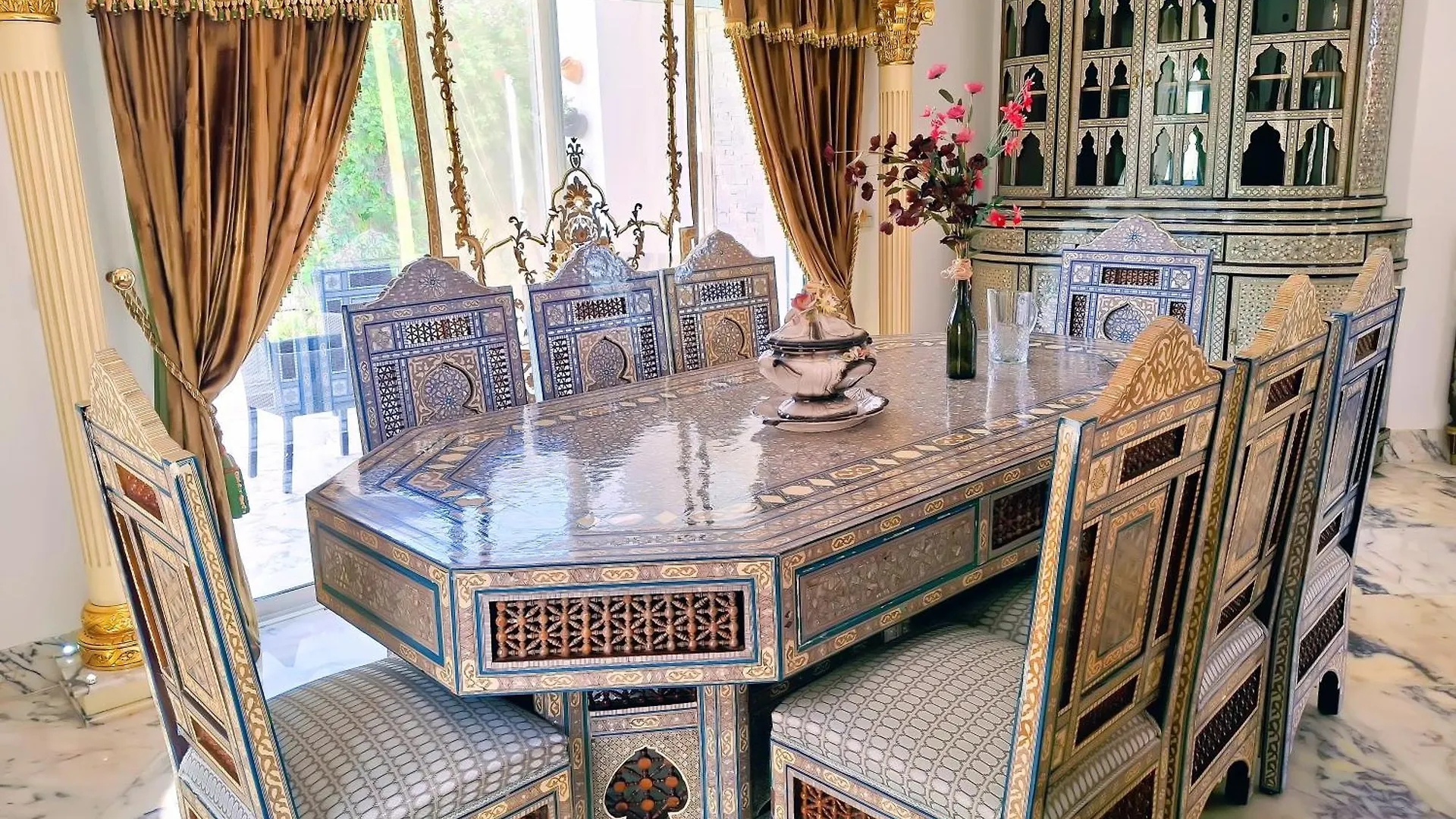 L'Orchidee - Villa De Luxe Avec Piscine Chauffee, Ascenseur Privatif Et Vue Sur Le Lac De Tunis