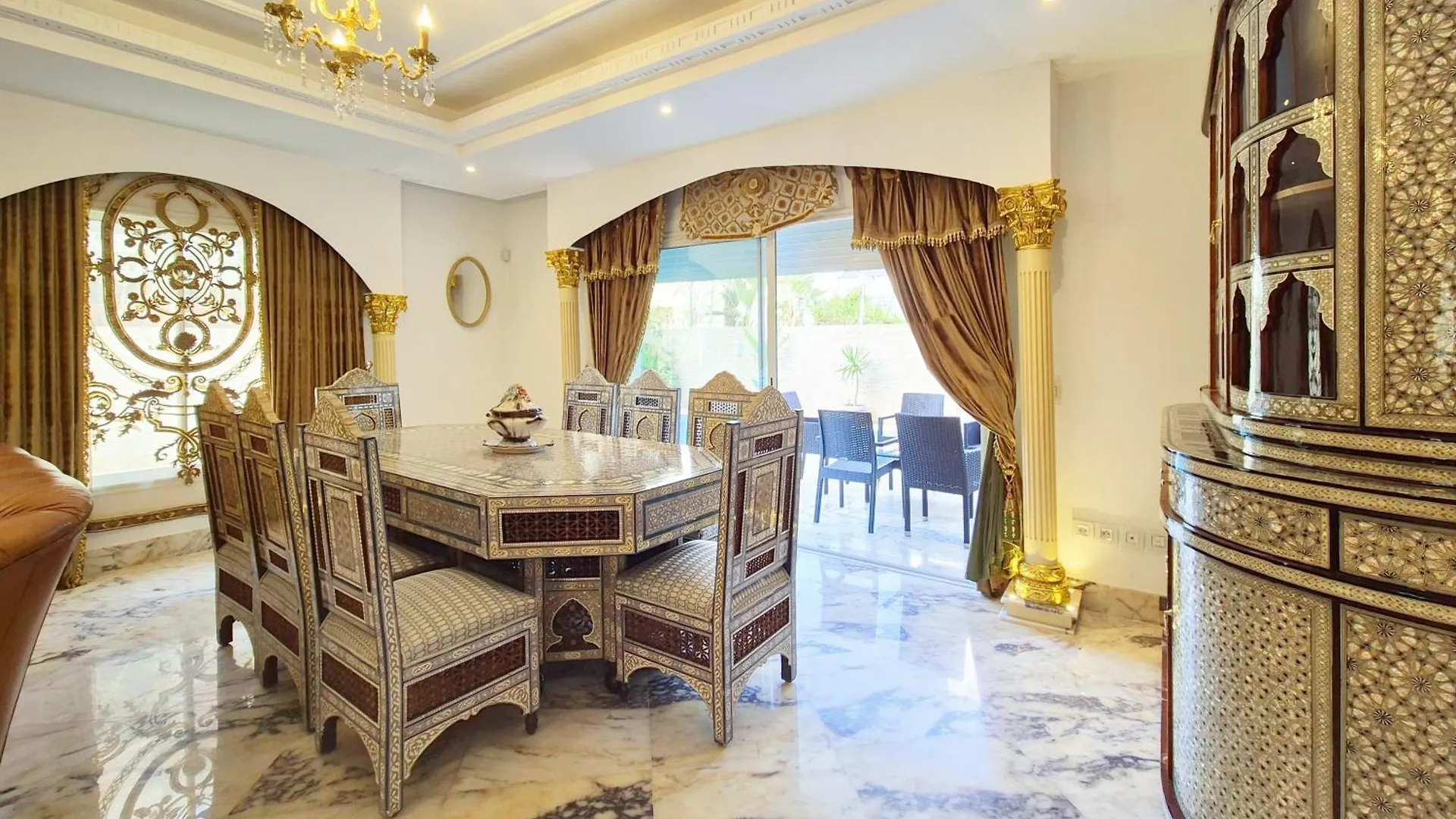 L'Orchidee - Villa De Luxe Avec Piscine Chauffee, Ascenseur Privatif Et Vue Sur Le Lac De Tunis Tunisia