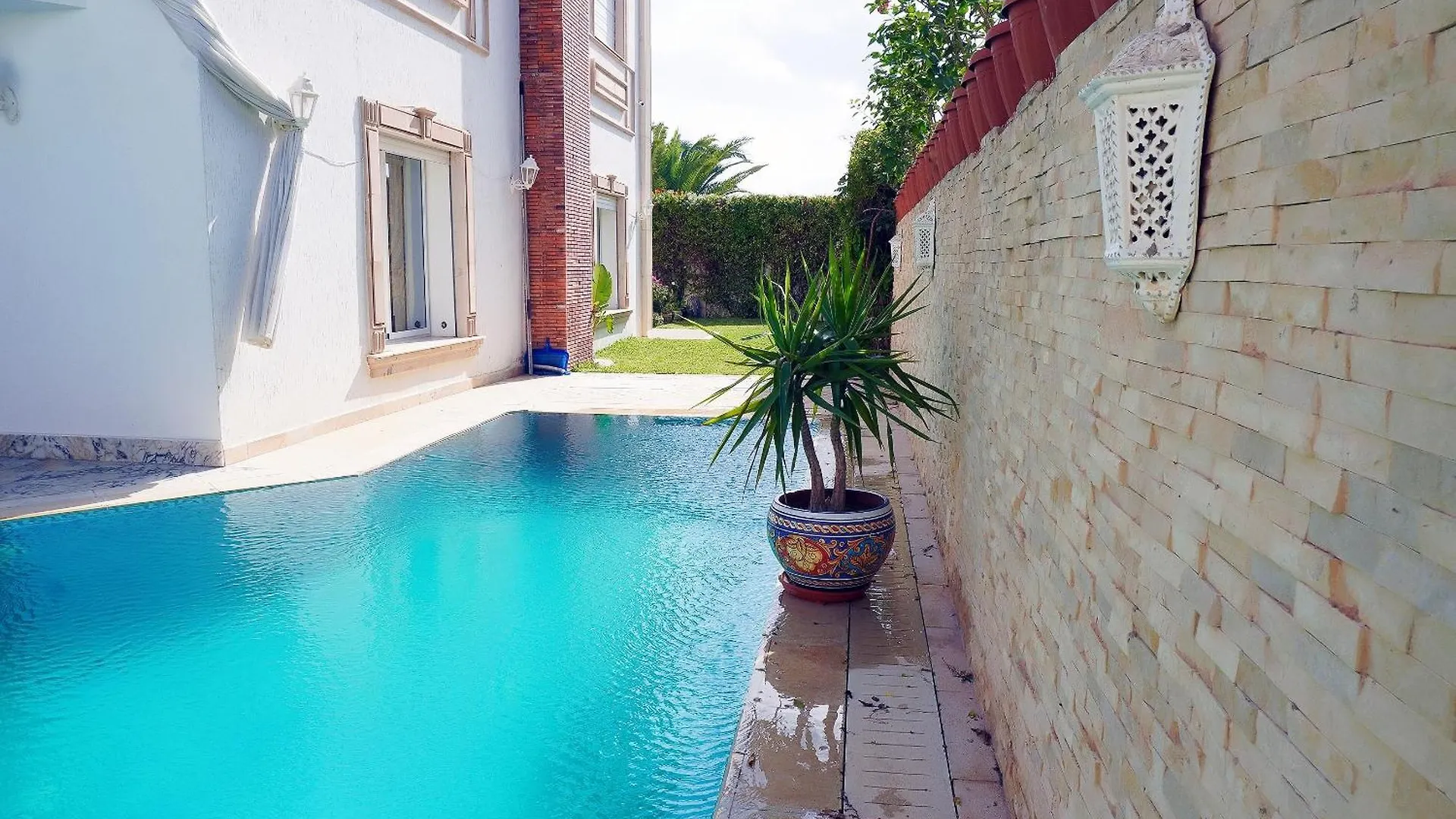 L'Orchidee - Villa De Luxe Avec Piscine Chauffee, Ascenseur Privatif Et Vue Sur Le Lac De Tunis