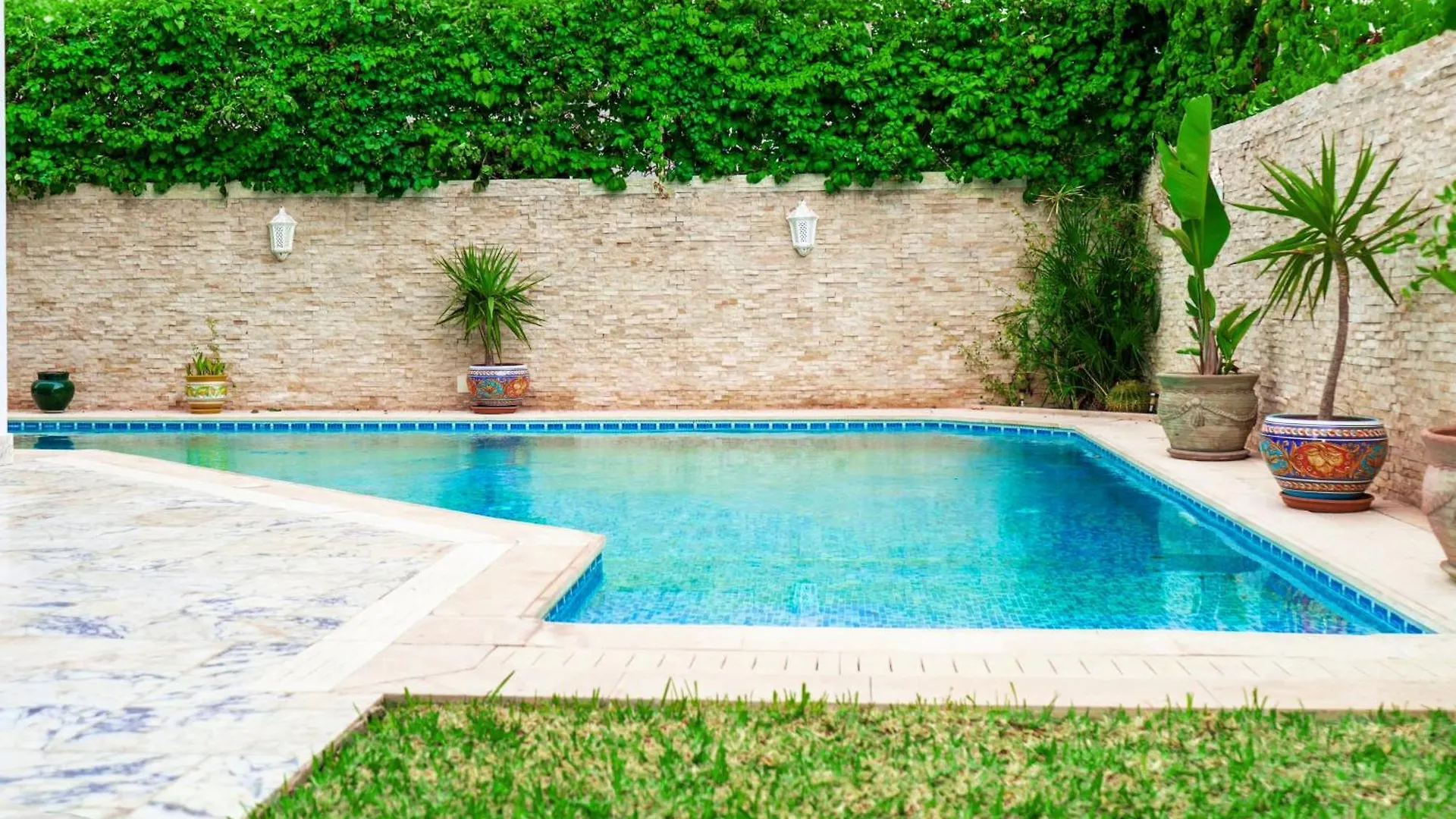 L'Orchidee - Villa De Luxe Avec Piscine Chauffee, Ascenseur Privatif Et Vue Sur Le Lac De Tunis