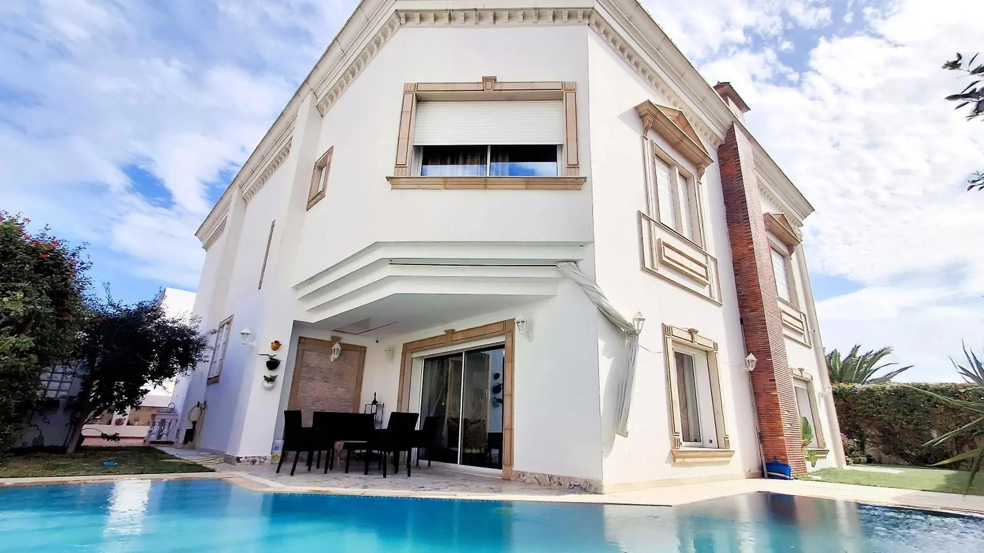 L'Orchidee - Villa De Luxe Avec Piscine Chauffee, Ascenseur Privatif Et Vue Sur Le Lac De Tunis