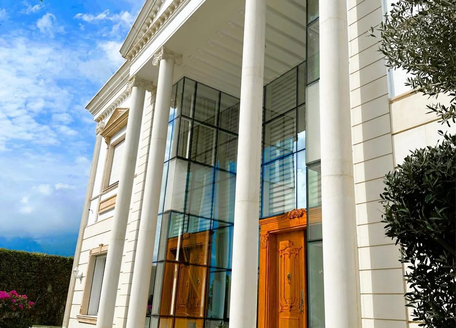 L'Orchidee - Villa De Luxe Avec Piscine Chauffee, Ascenseur Privatif Et Vue Sur Le Lac De Tunis Tunisia
