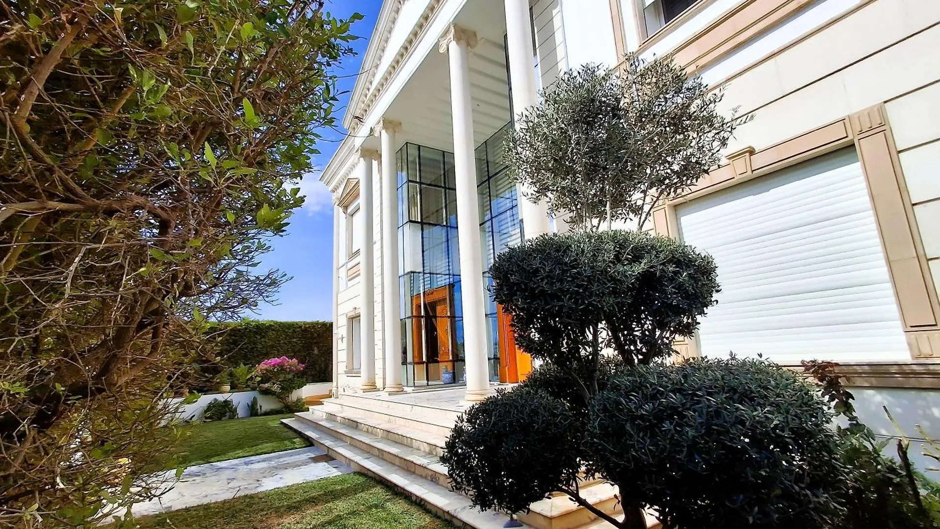 L'Orchidee - Villa De Luxe Avec Piscine Chauffee, Ascenseur Privatif Et Vue Sur Le Lac De Tunis