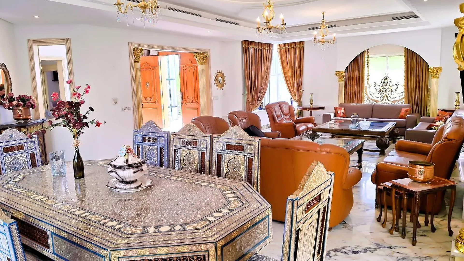 L'Orchidee - Villa De Luxe Avec Piscine Chauffee, Ascenseur Privatif Et Vue Sur Le Lac De Tunis