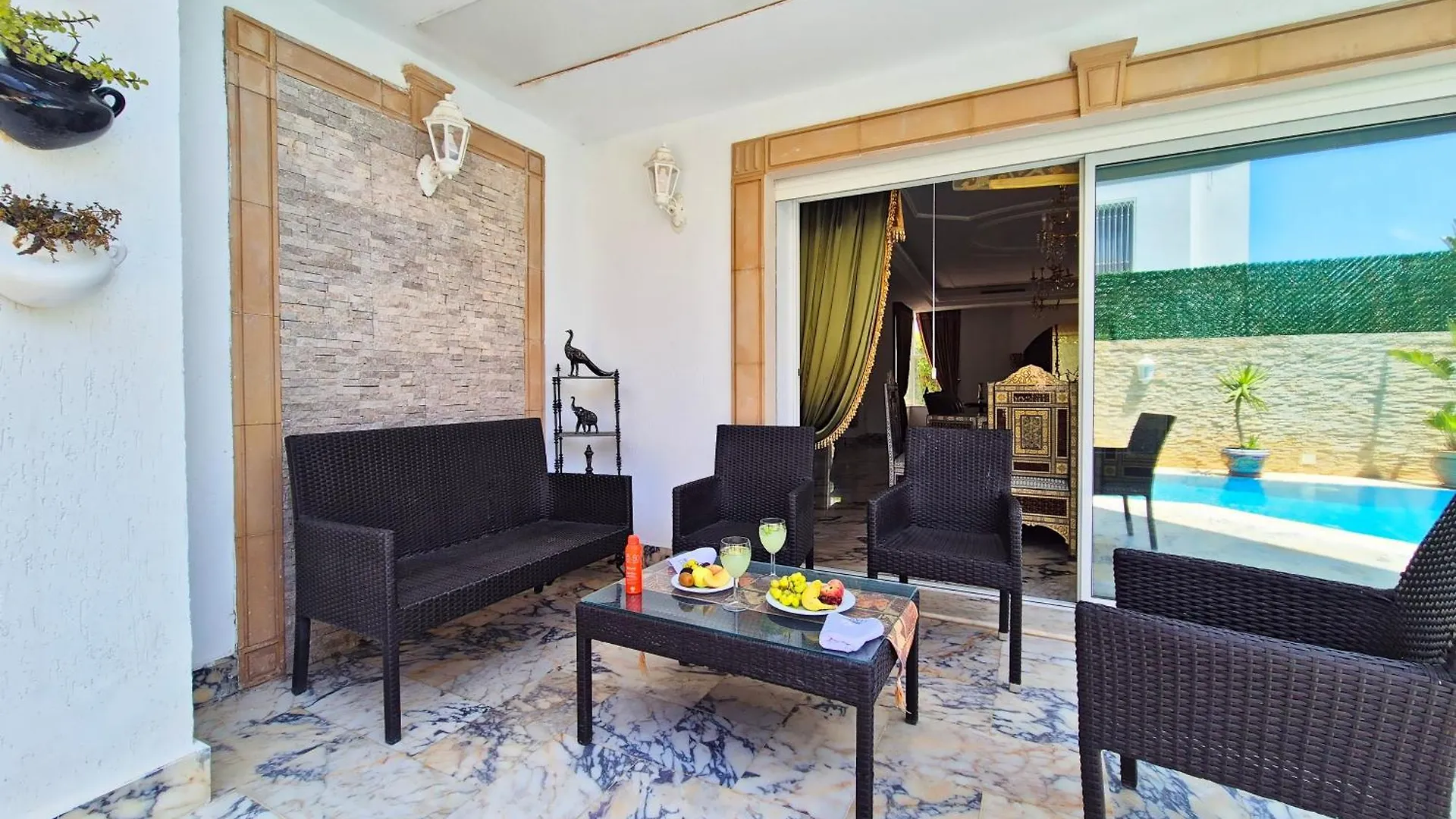 L'Orchidee - Villa De Luxe Avec Piscine Chauffee, Ascenseur Privatif Et Vue Sur Le Lac De Tunis 0*,