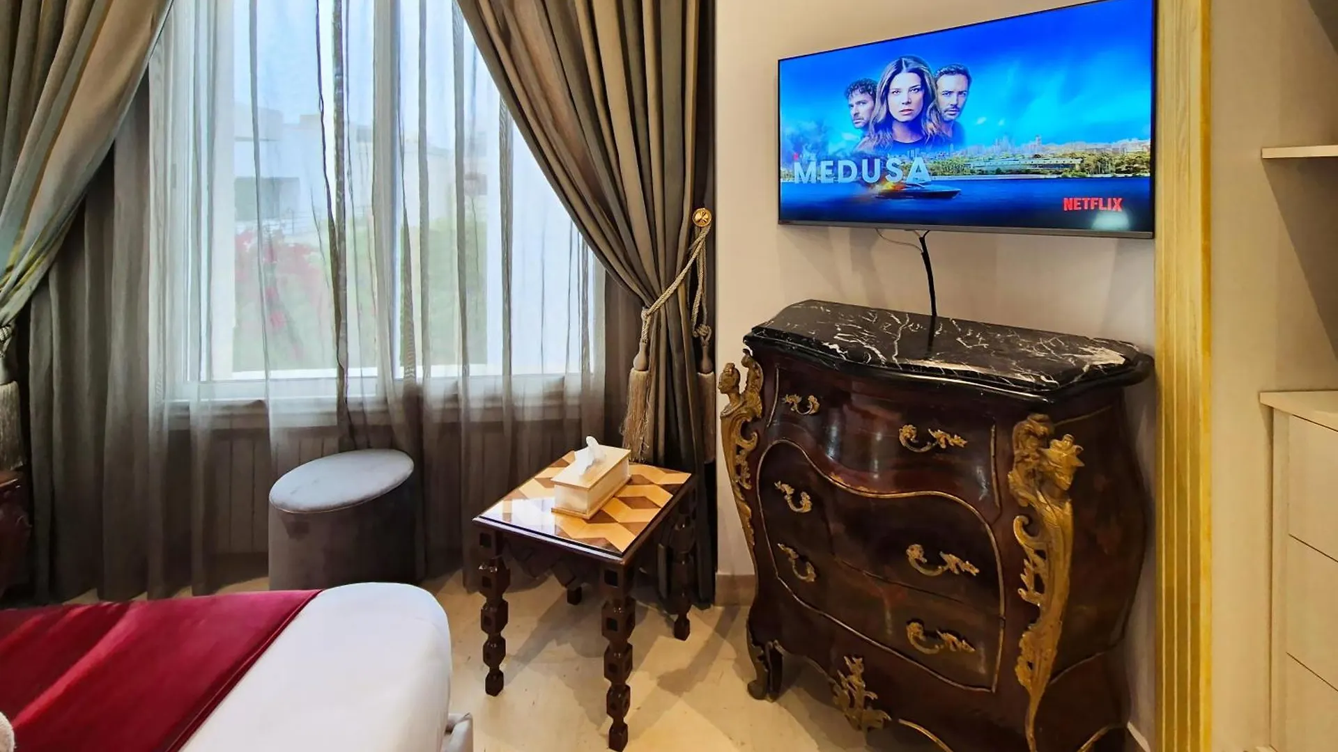 L'Orchidee - Villa De Luxe Avec Piscine Chauffee, Ascenseur Privatif Et Vue Sur Le Lac De Tunis 0*,