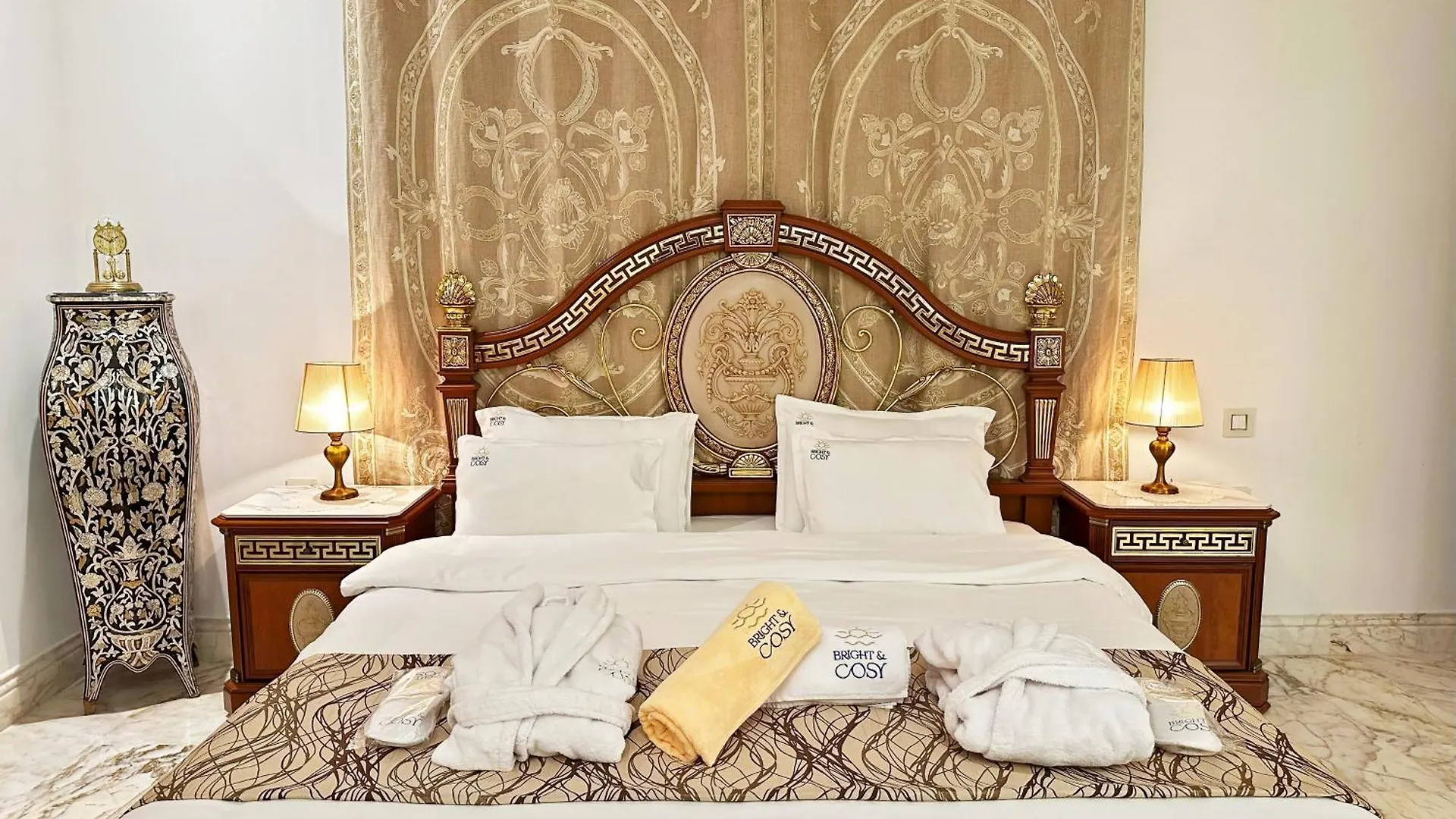 L'Orchidee - Villa De Luxe Avec Piscine Chauffee, Ascenseur Privatif Et Vue Sur Le Lac De Tunis